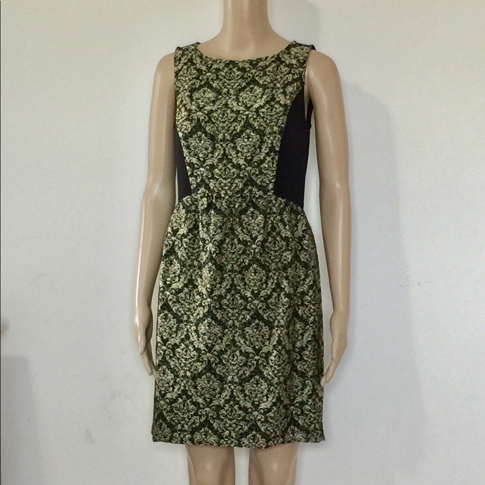 Loft Dress - Picture 2 of 6